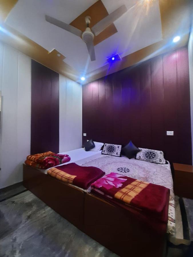 Friends Guest House & Hostel Agra  Εξωτερικό φωτογραφία