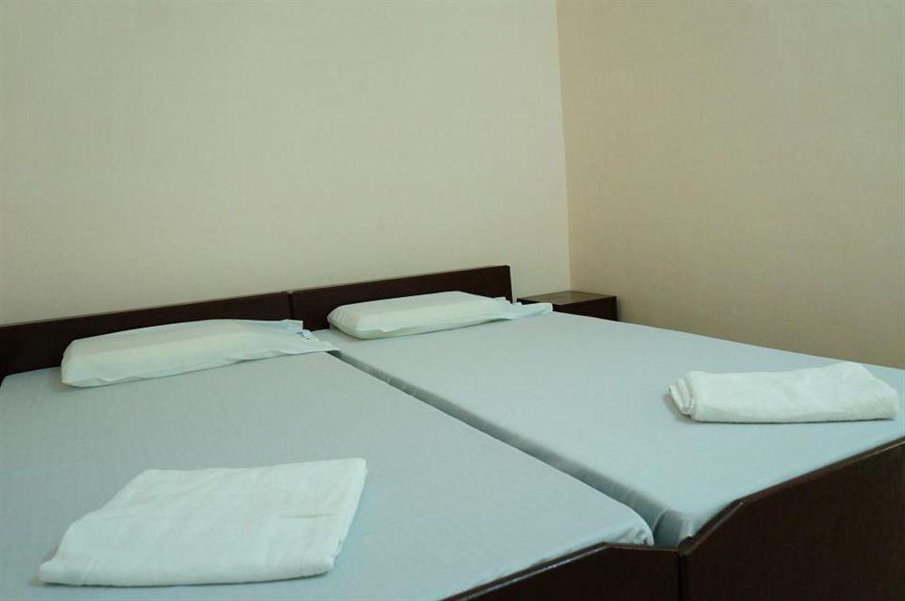 Friends Guest House & Hostel Agra  Εξωτερικό φωτογραφία