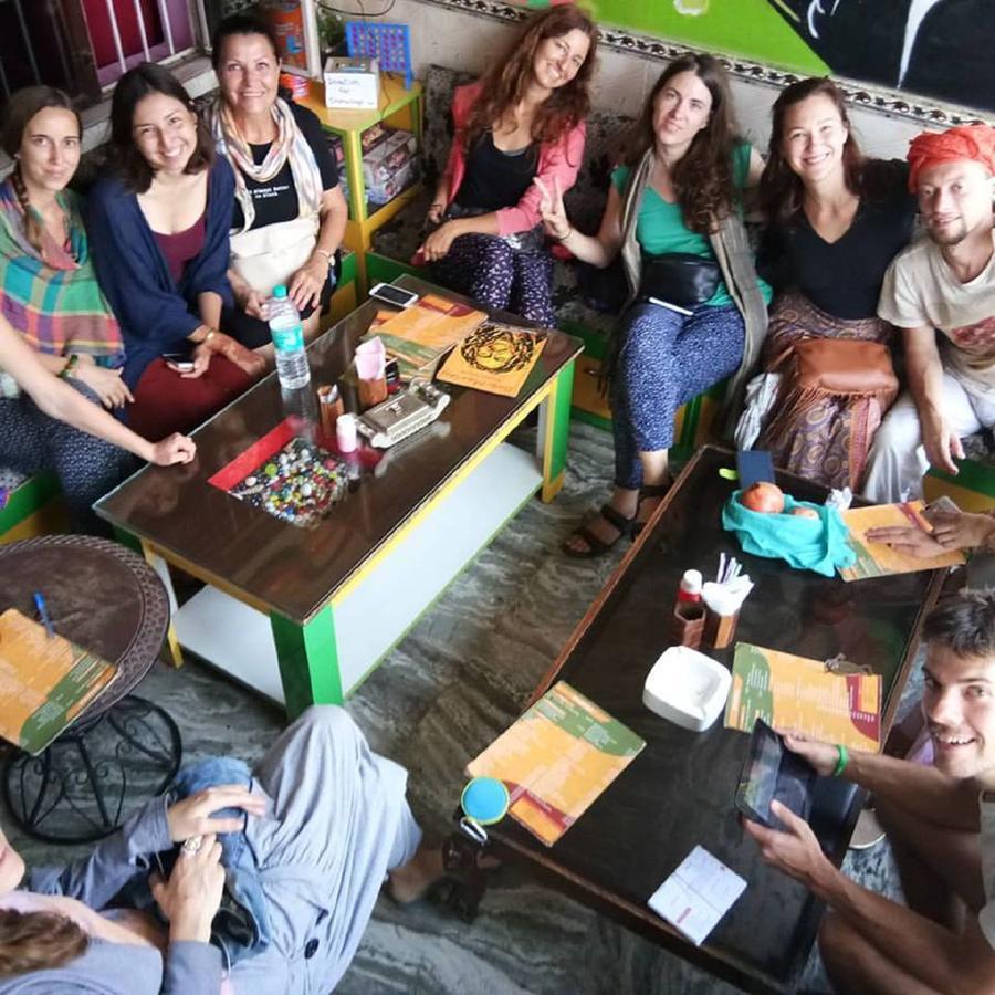 Friends Guest House & Hostel Agra  Εξωτερικό φωτογραφία