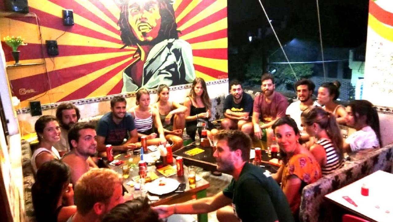Friends Guest House & Hostel Agra  Εξωτερικό φωτογραφία