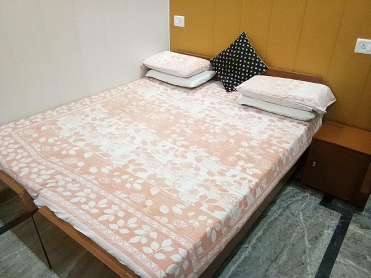 Friends Guest House & Hostel Agra  Εξωτερικό φωτογραφία