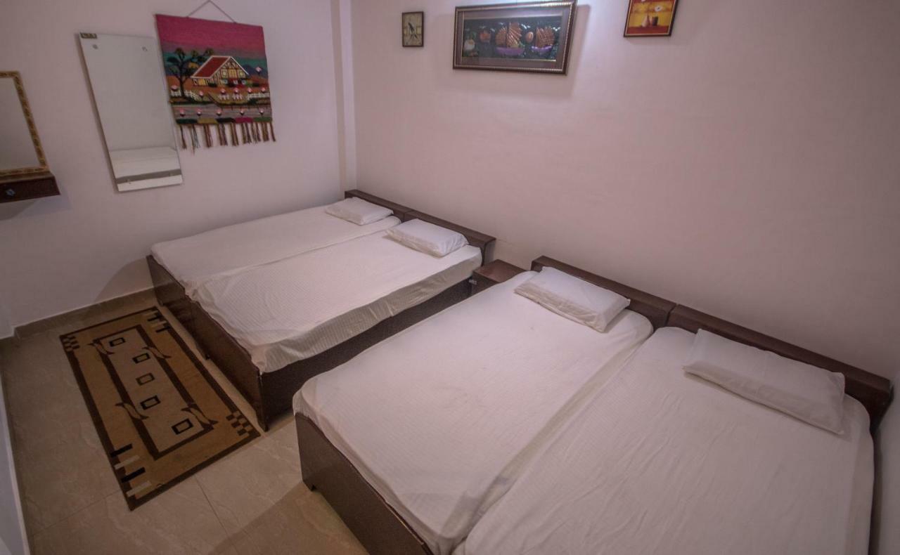 Friends Guest House & Hostel Agra  Εξωτερικό φωτογραφία